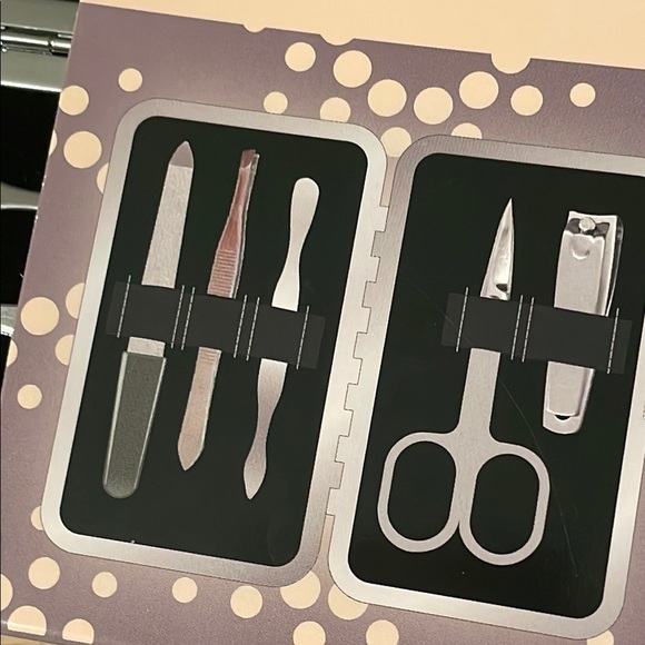 Lot of 2 Visage Manicure Set Black and Teal hard clam shell case Compact Design - Picture 10 of 10